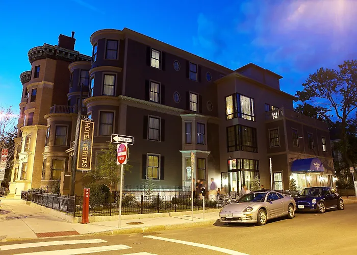 Hotel Veritas